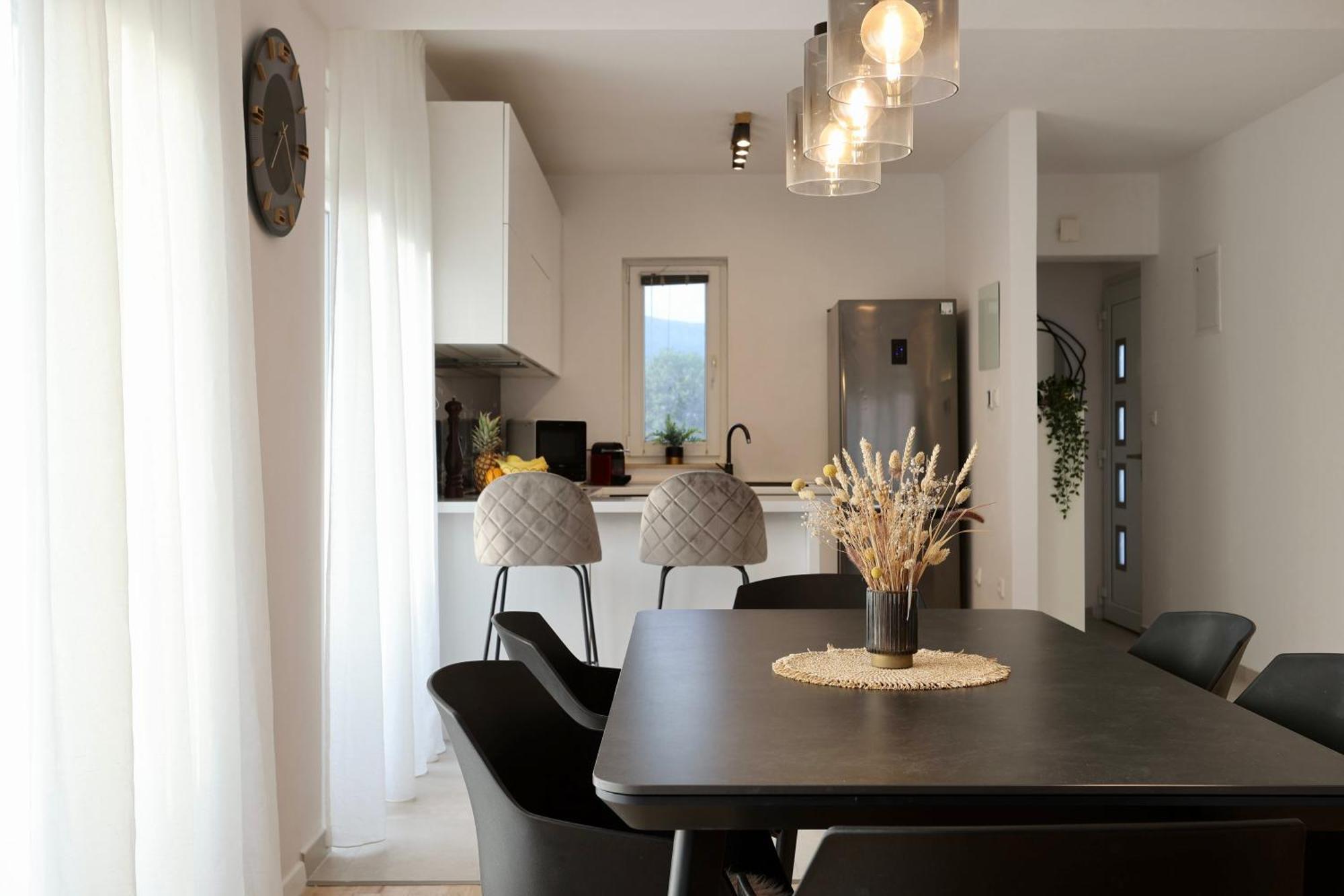 Holiday Home Tia Split Eksteriør billede