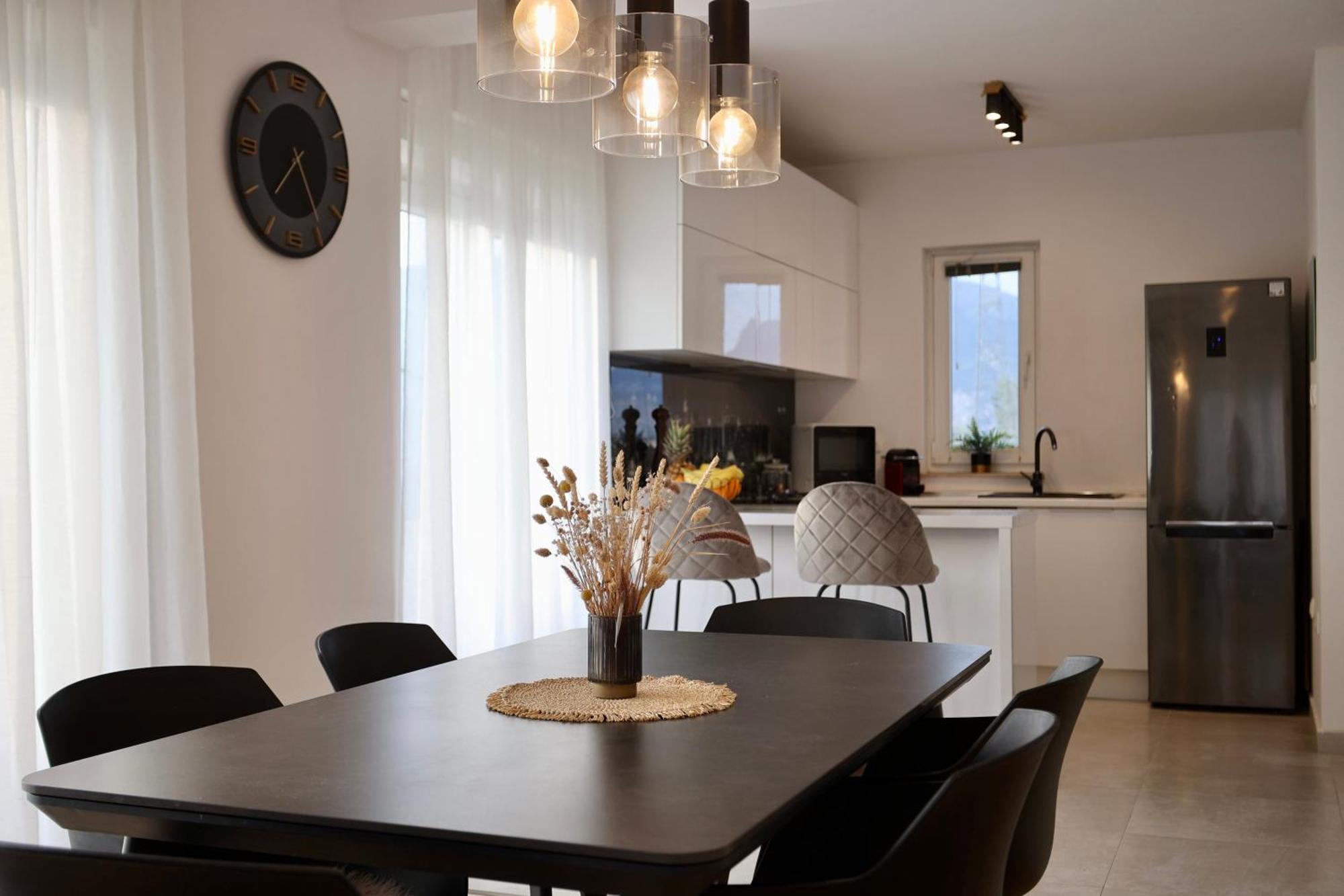 Holiday Home Tia Split Eksteriør billede